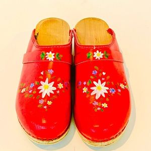 Women’s Handpainted Swedish Clogs